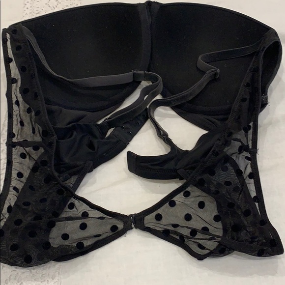Black Victoria’s Secret Bra - Picture 5 of 5